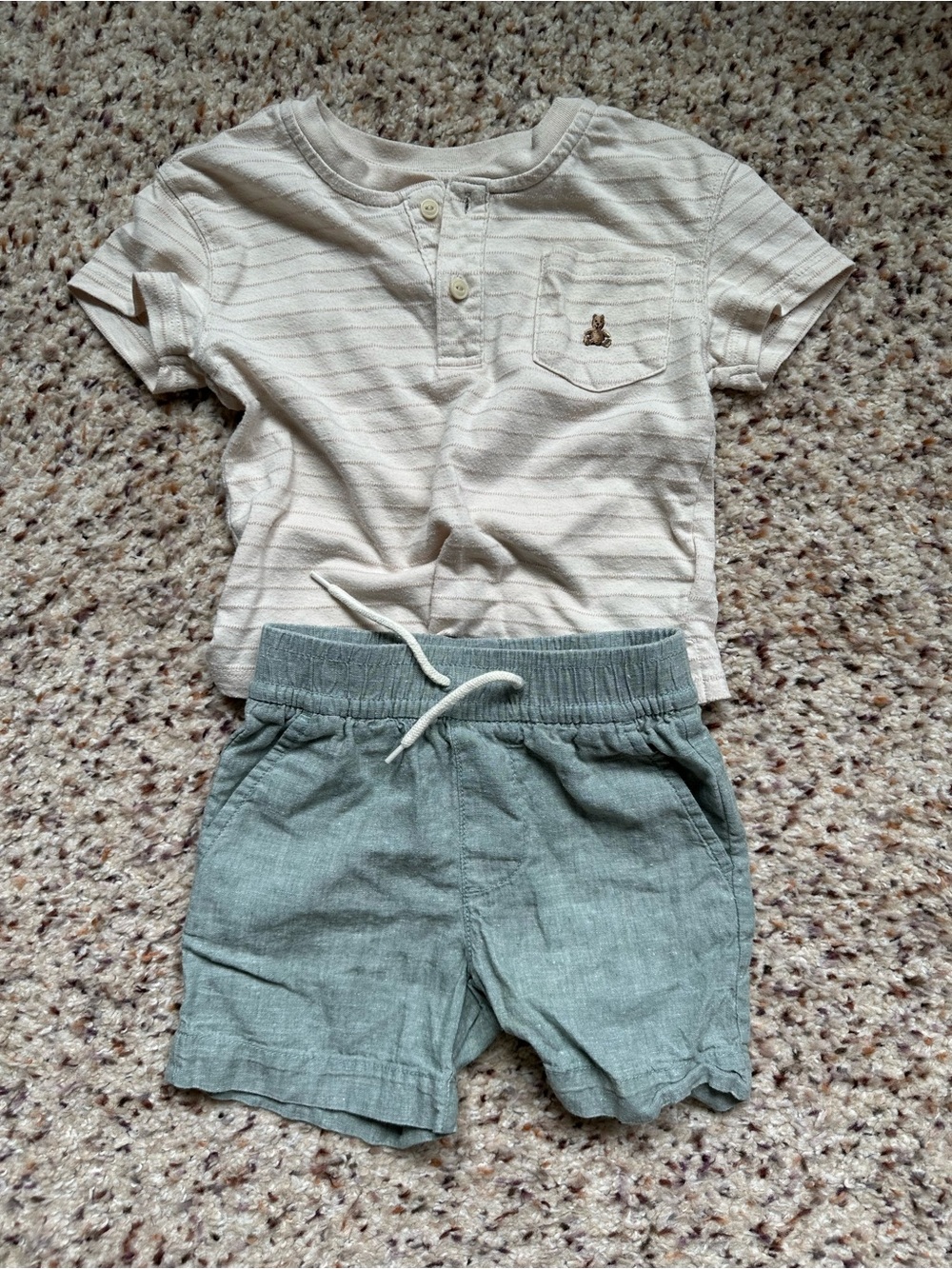 Baby Gap Toddler 2-Piece Outfit | White Henley Tee & Sage Green Shorts in 2T